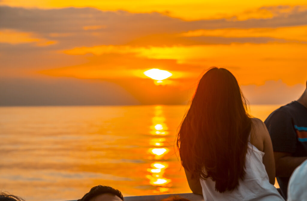 Cosa fare a Lampedusa di sera? Esperienze da non perdere dopo il tramonto 6 Cosa fare a Lampedusa di sera